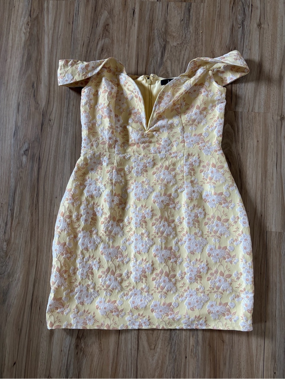 Lulu's Yellow Floral One-Shoulder Lace Bodycon Dress